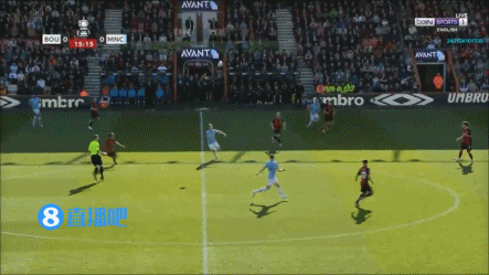 ?哈兰德上半场表现：1次失点+1次失单刀，3次争顶0次成功