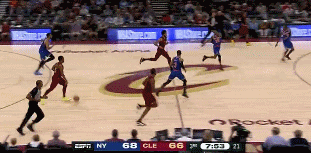 大举反击！莫布里传射建功&米切尔轰进三分 骑士强势反超尼克斯